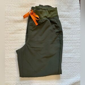 Figs Zamora high waisted scrub pant